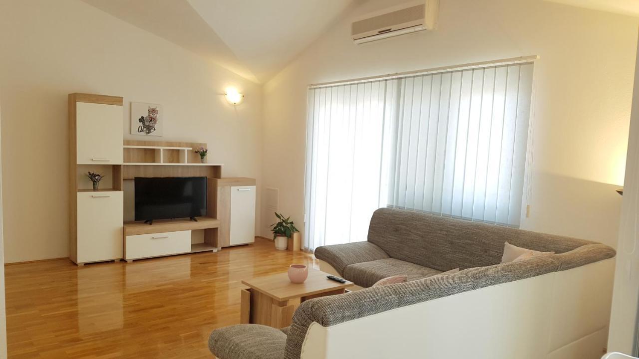 Apartments Edita Макарска Экстерьер фото